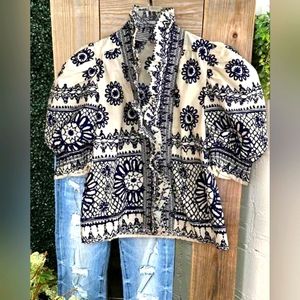 NWOT Abstract Print Smocked Ruffled V-Neck Top